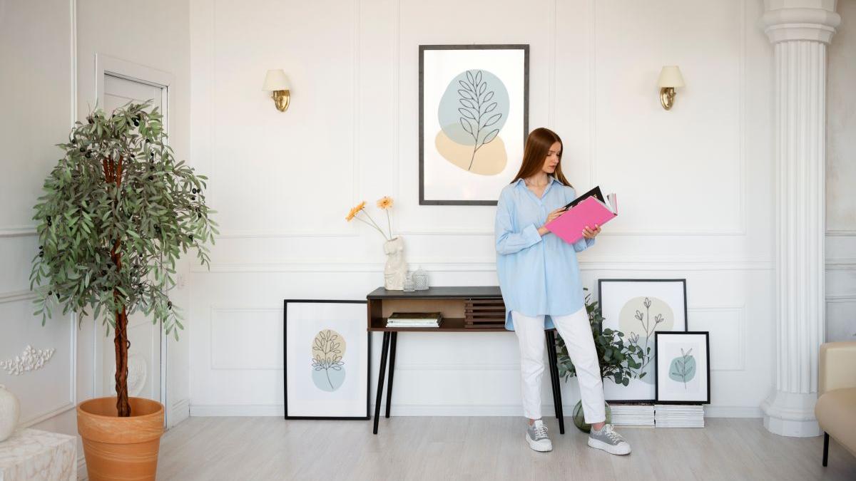 Cum schimbi atmosfera casei cu câteva tablouri alese bine