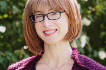 adevărul din spatele autoarei-fenomen care a cucerit milioane de cititori