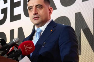 Ne asumăm totul, sperăm să nu fim arestați pentru asta