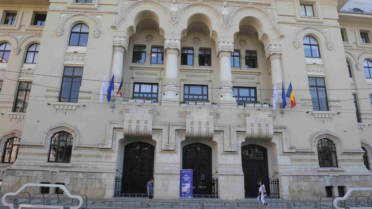 Înalta Curte, solicitată să clarifice, după cazurile profesorilor și medicilor, salariile magistraților