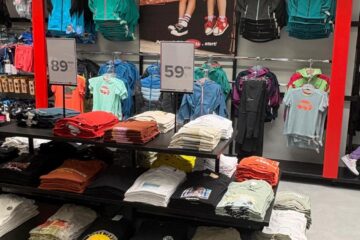 Un mare lanț de magazine pleacă din România după ani de pierderi