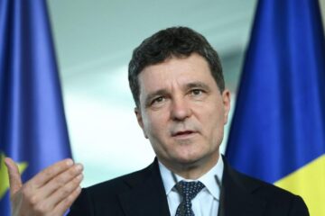 Nicușor Dan dă asigurări că nu există riscul anulării zborurilor în România pe termen scurt