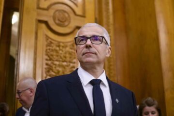 Convergență politică doar pentru schimbarea Premierului