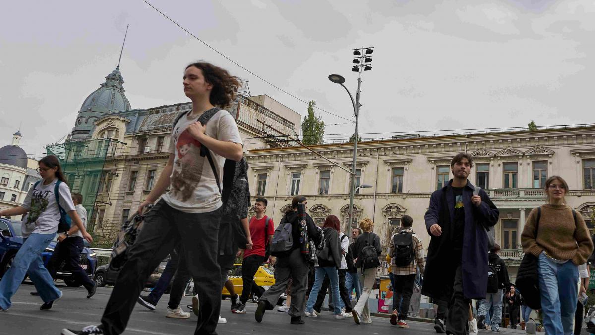 Direcția României, taxată dur de 70% din populație