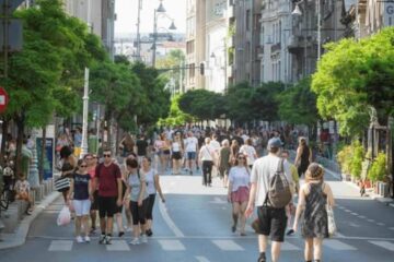 Weekend cu spectacole și plimbări la Străzi Deschise