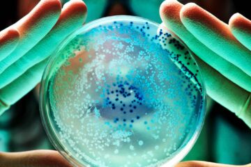 Cel puțin 10 cercetători implicați în proiecte sensibile au murit sau au dispărut în ultimii ani