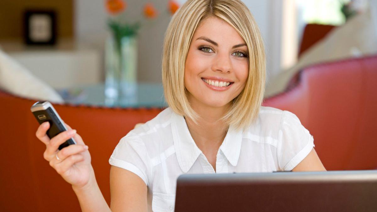 Telefonul tău știe ce gândești? Explicația te va surprinde