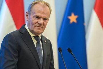 Tusk acuză „prostia” predecesorilor după eșecul de 1,3 miliarde euro în procesul cu Pfizer