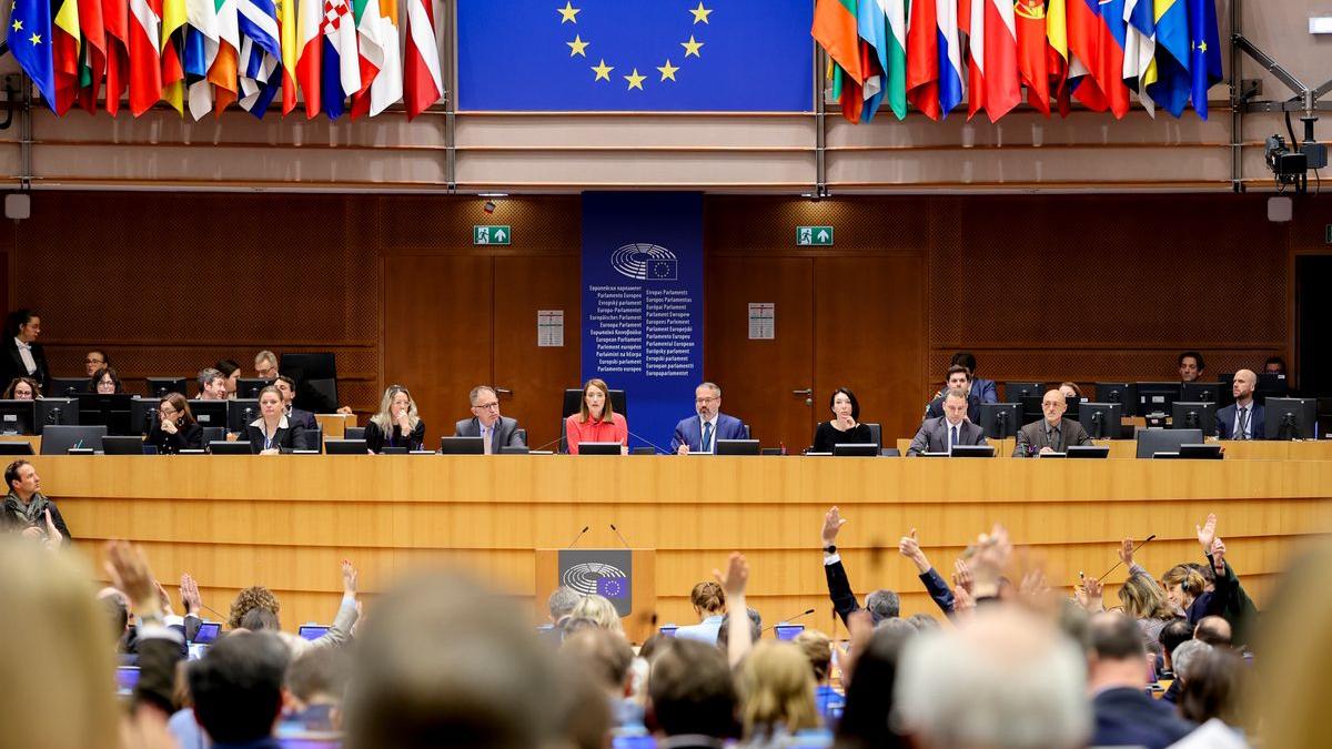 UE, captiva vetoului. Europenii, blocați în propria politică externă