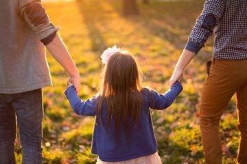 Vremea se răcește în România! Prognoza meteo pentru minivancațele de Paște și de 1 Mai