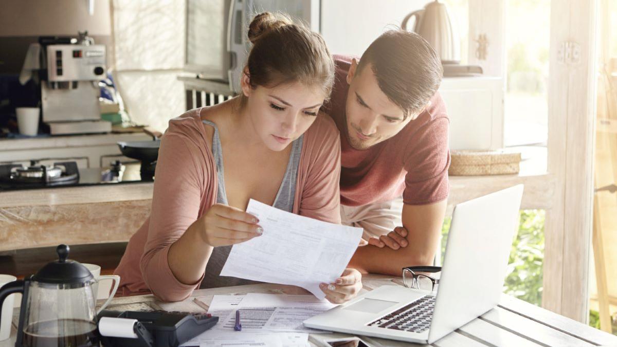 5 metode practice prin care să îți pui finanțele în ordine înainte de vacanța de vară