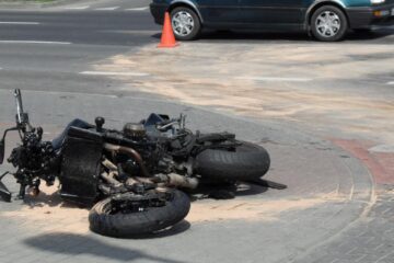 Accident cumplit în Capitală. Un motociclist a murit după ce a căzut pe carosabil