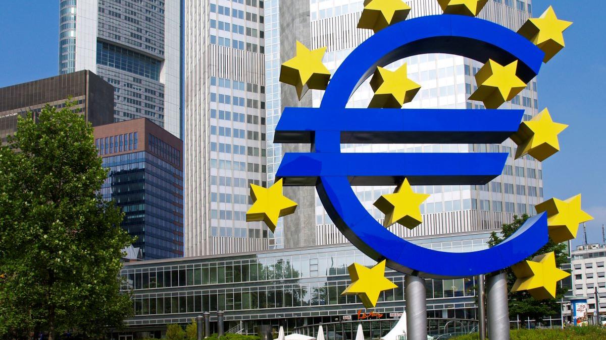 Plan radical pentru economia României. Adrian Negrescu vrea euro în următorii 2-3 ani și negocieri directe cu Bruxelles-ul