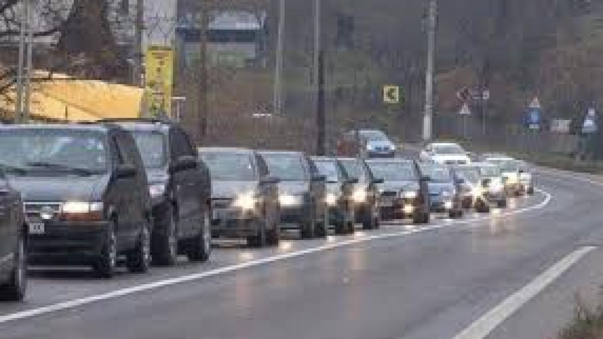 Aglomerație la sfârșitul minivacanței de 1 Mai. Circulație îngreunată pe DN1