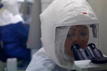 Focar de infecție cu o nouă tulpină de Ebola. Zeci de oameni au murit
