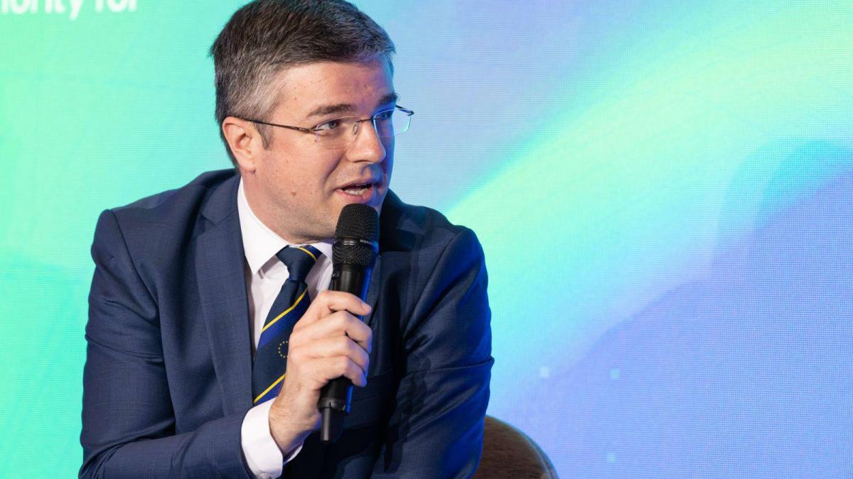 Birocrația, principalul obstacol pentru antreprenori? Ce spune ministrul Economiei
