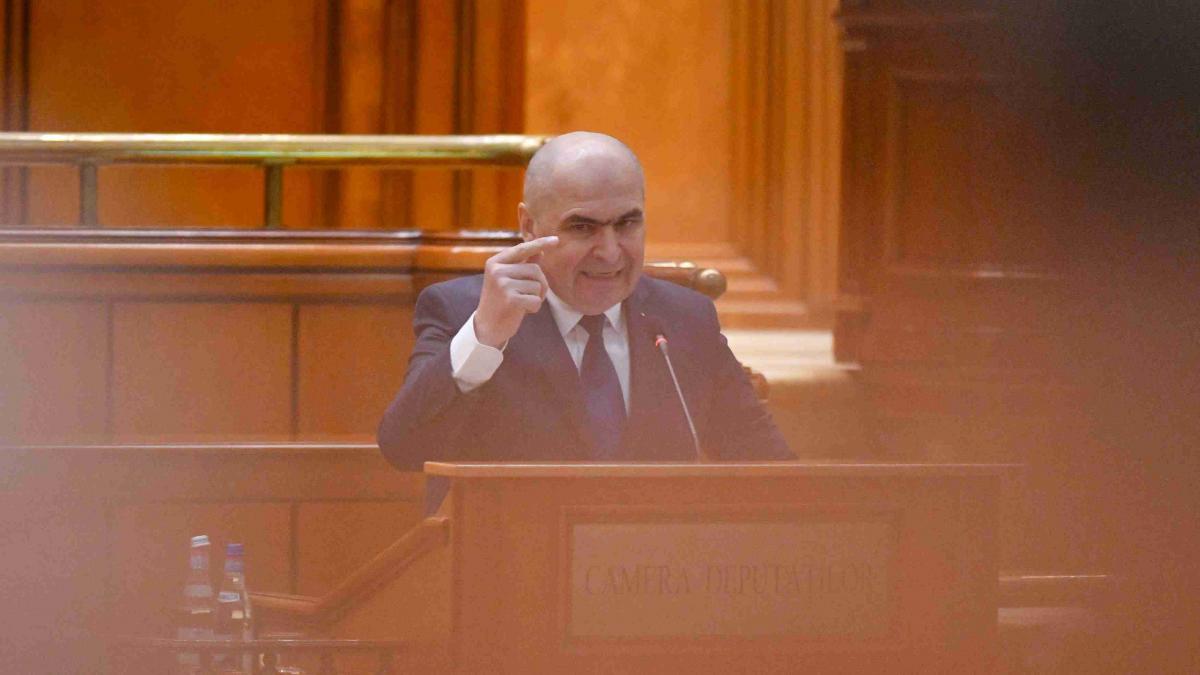 Bolojan l-a egalat pe Cîțu. 281 de voturi din Parlament l-au trimis acasă. Trei din cei patru prim-vicepreședinți PNL vor să continuie guvernarea
