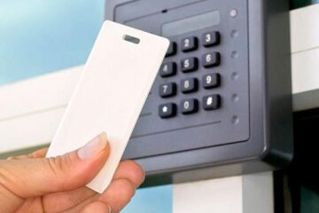 Condică electronică de prezență pentru doctori. Timpul petrecut în spital va fi calculat la secundă