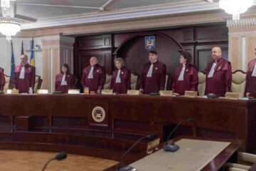 Curtea Constituțională ține la „sertar”, chiar și de cinci ani, sesizări ale Avocatului Poporului împotriva Ordonanțelor de Urgență ale Guvernului