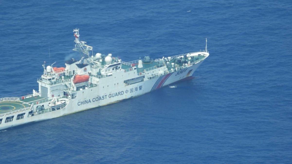 China a interceptat o fregată olandeză în Marea Chinei de Sud. Au fost trimise nave de război și avioane de luptă