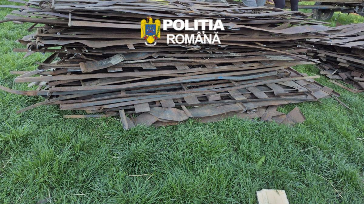 52 de parazăpezi de pe calea ferată, recuperate de polițiști. Un bărbat a fost reținut
