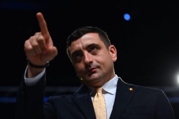 George Simion critică birocrația excesivă a administrației Capitalei. Care sunt soluțiile AUR?