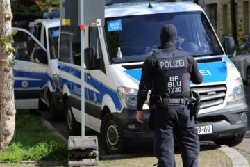 Cum s-a derulat incidentul din Leipzig, în care un bărbat a intrat cu mașina în mulțime