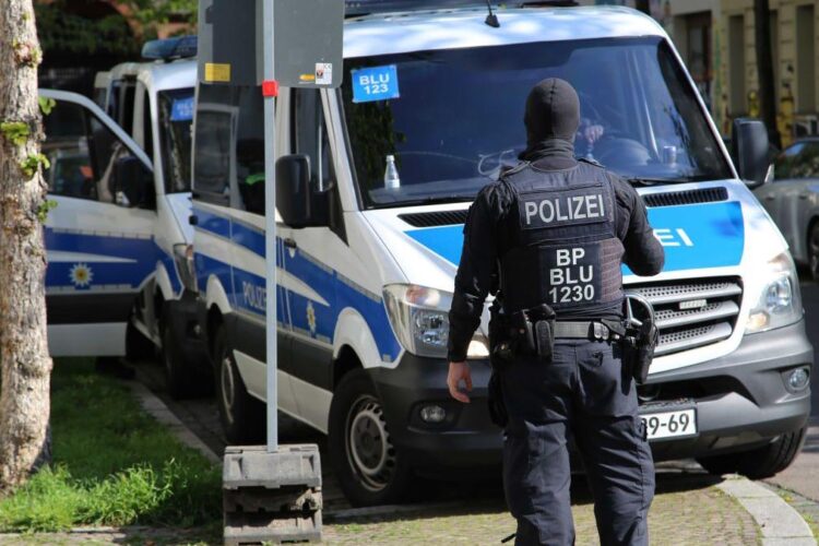 Cum s-a derulat incidentul din Leipzig, în care un bărbat a intrat cu mașina în mulțime