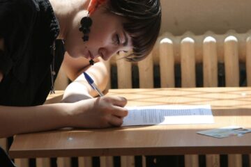Limba română: Ce înseamnă termenul „exclavă”