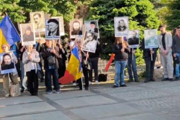 între povești de chin și „torționari”