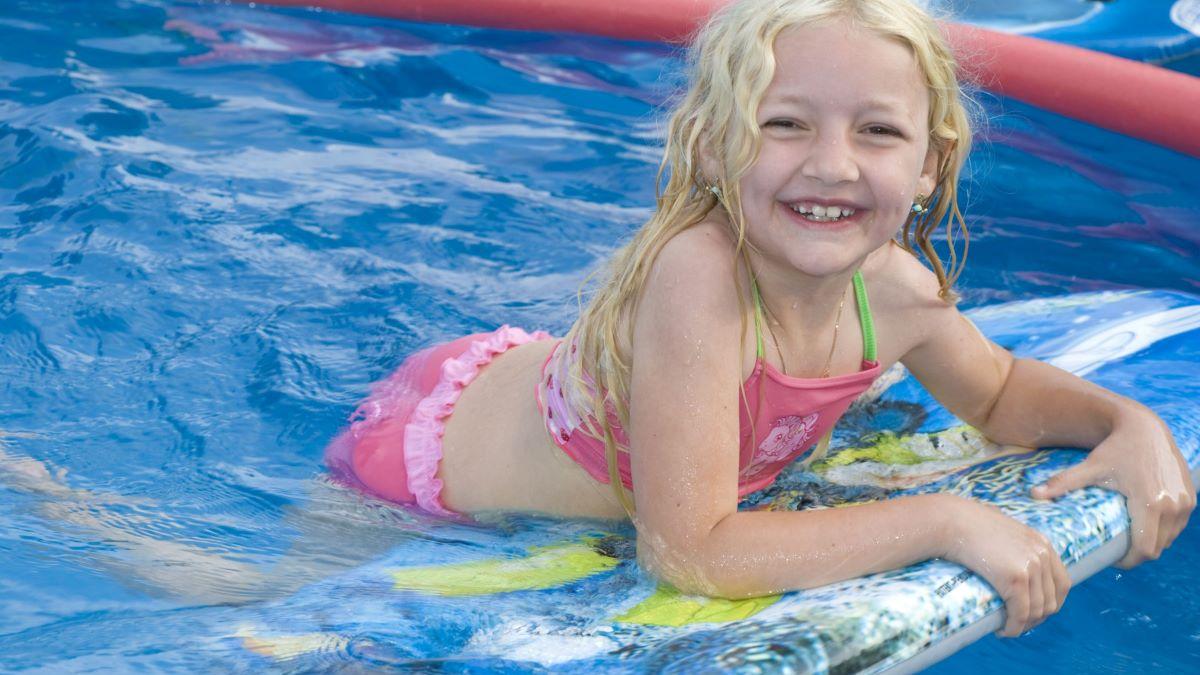 Atenție la piscină! Ce infecții poți contracta în timpul verii