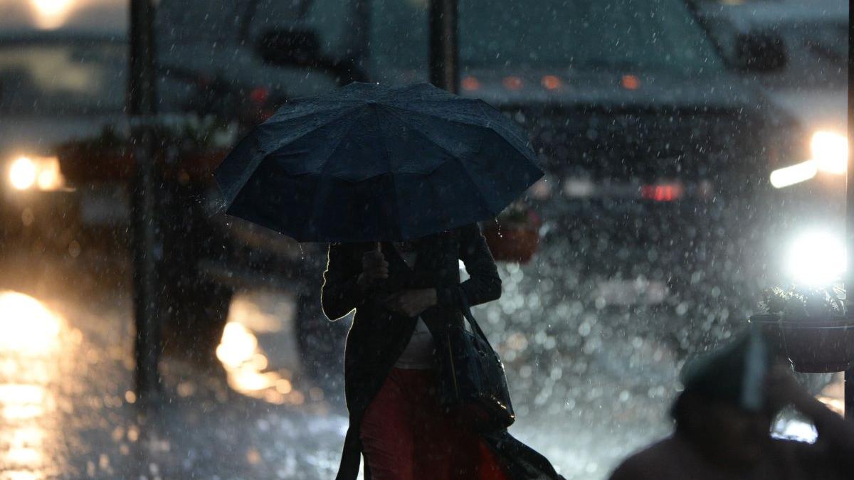 Avertizare meteo imediată! Cod PORTOCALIU de ploi torențiale, vijelii și grindină. Iată lista localităților afectate