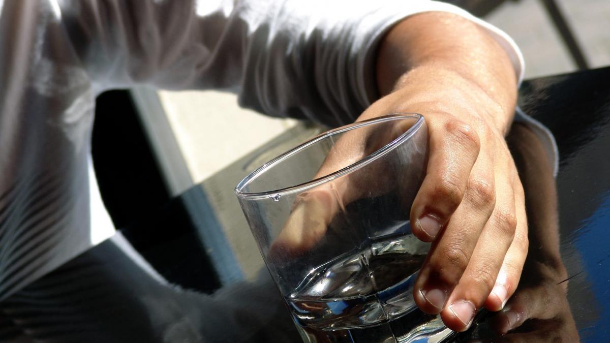 Băutura pe care un chirurg cardiac o numește „moartea lichidă” – nu e alcoolul