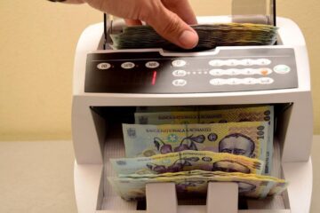 Cât a pierdut rezerva valutară a României în ultima lună