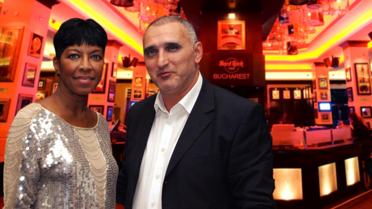 de la Natalie Cole la ediția 20