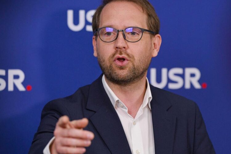 Dominic Fritz rămâne președintele partidului