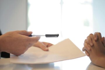Angajatorii nu mai pot ascunde diferențele de salarii
