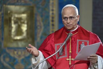 Papa Leon al XIV-lea cere despăgubirea obligatorie a victimelor abuzurilor