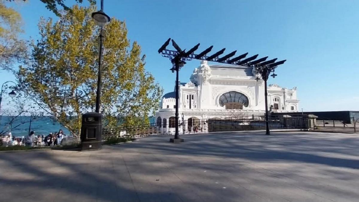 Primăria Constanţa trimite turiştii către alte destinaţii