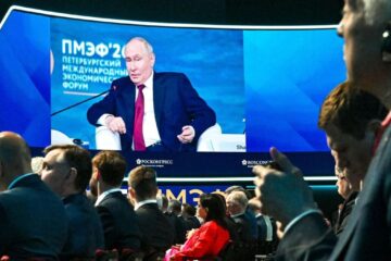 Putin a izbucnit în râs după afirmațiile șocante ale Dianei Șoșoacă despre România
