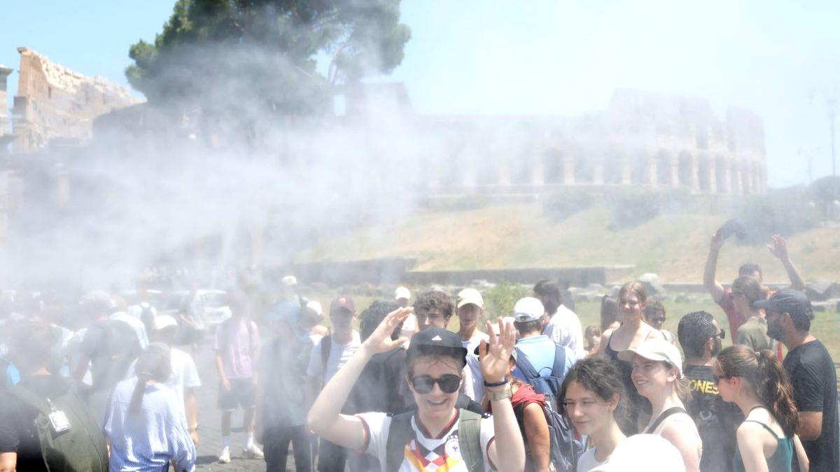 România intră în cele mai fierbinți zile din istorie la final de iunie. Urmează 42°C și furtuni violente