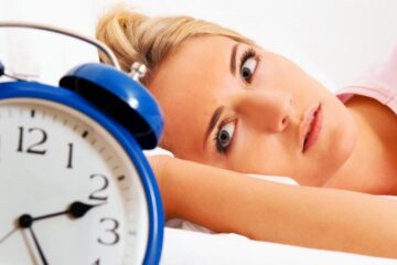 Te trezești noaptea? 10 soluții simple care te ajută să adormi rapid