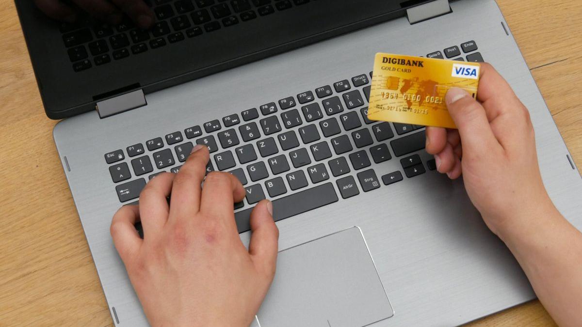 Capcana falsului e-mail de la ANAF: Cum a rămas un român fără 32.000 de lei în doar câteva minute