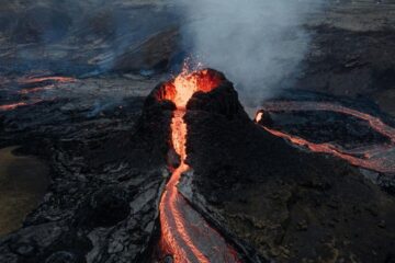 Descoperire spectaculoasă într-un crater vulcanic submarin