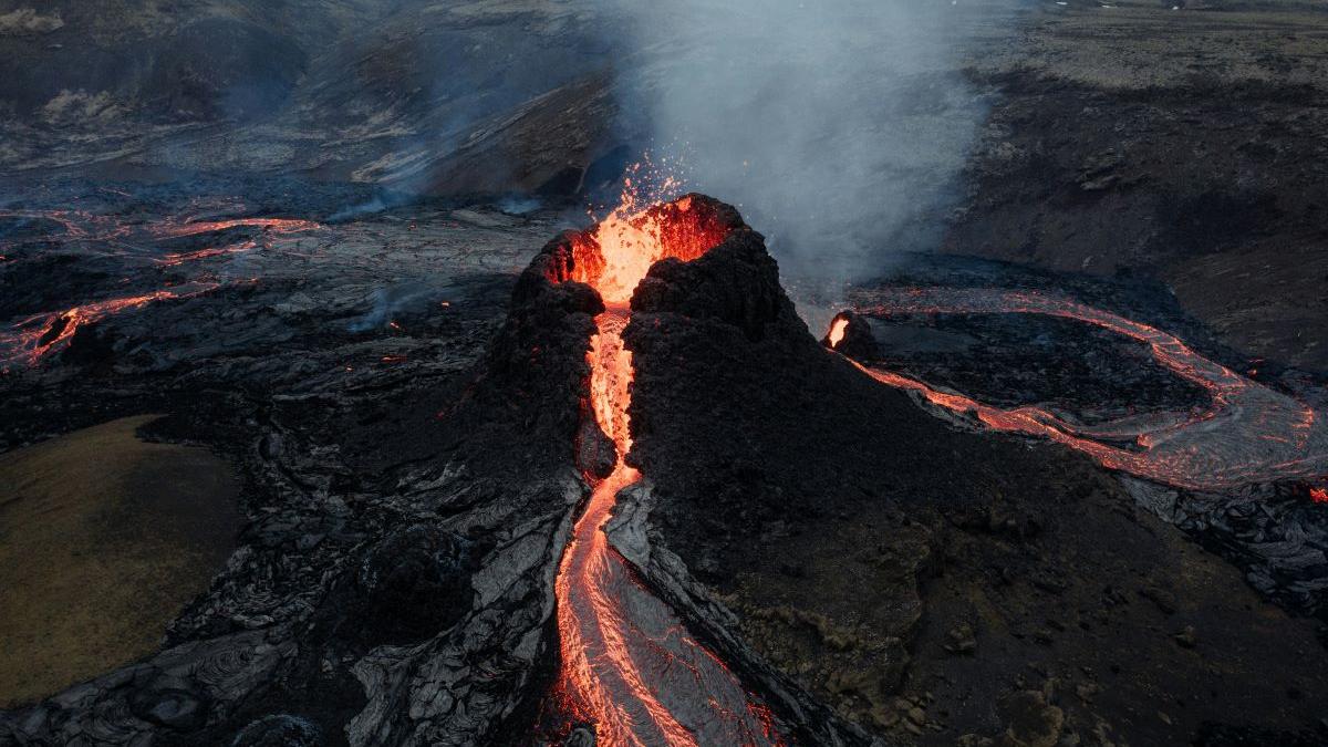 Descoperire spectaculoasă într-un crater vulcanic submarin