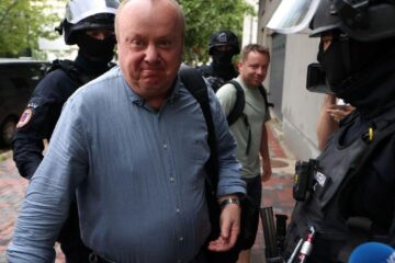 Viorel Pașca, soția și cei trei fii, sub control judiciar