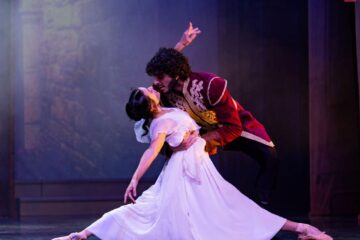 Baletul sibian invită publicul în Piața Mare la spectacolul cu acces gratuit „Othello”, care închide stagiunea