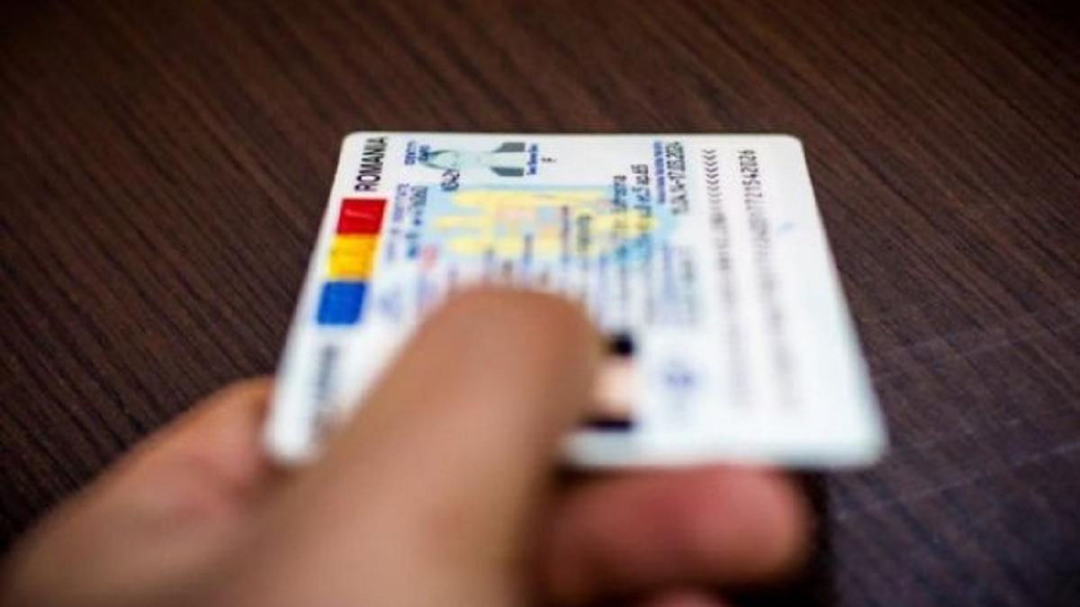 Cartea de identitate veche NU va mai fi eliberată la cerere. Ce se schimbă de la 1 august 2026