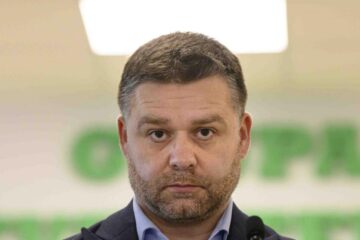 Apartamentul meu cu 3 camere nu se compară cu ”viloiul” lui Grindeanu