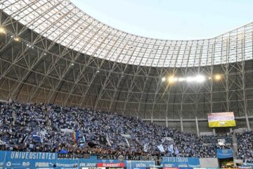 Craiova a părăsit Liga Campionilor. Un stadion plin și doar câțiva fotbaliști